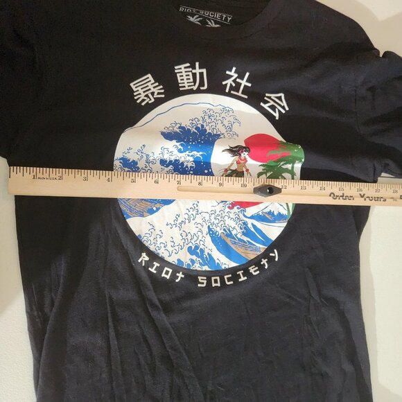 Riot Society Shirt Mens Small Black Japanese Wave Hula Girl Graphic Made USA - Picture 6 of 9